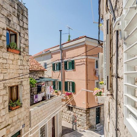 Under Constructiion Apartment Split Exterior foto